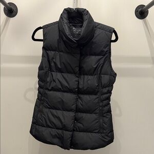 Athleta Black Puffer Vest XS